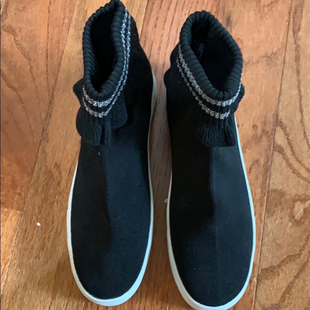 American Eagle Black Sock Tennis Shoes Ruffles